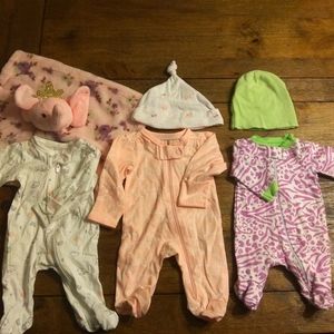 Baby clothes bundle sleepers